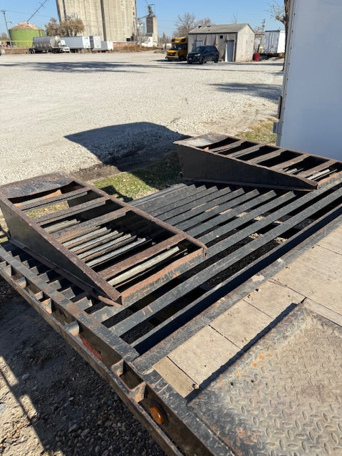 PJ 25' Deckover Trailer