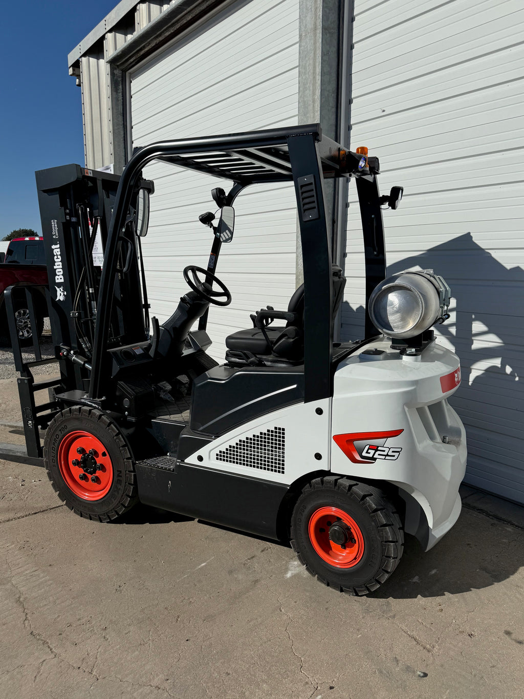 Bobcat G25 Forklift