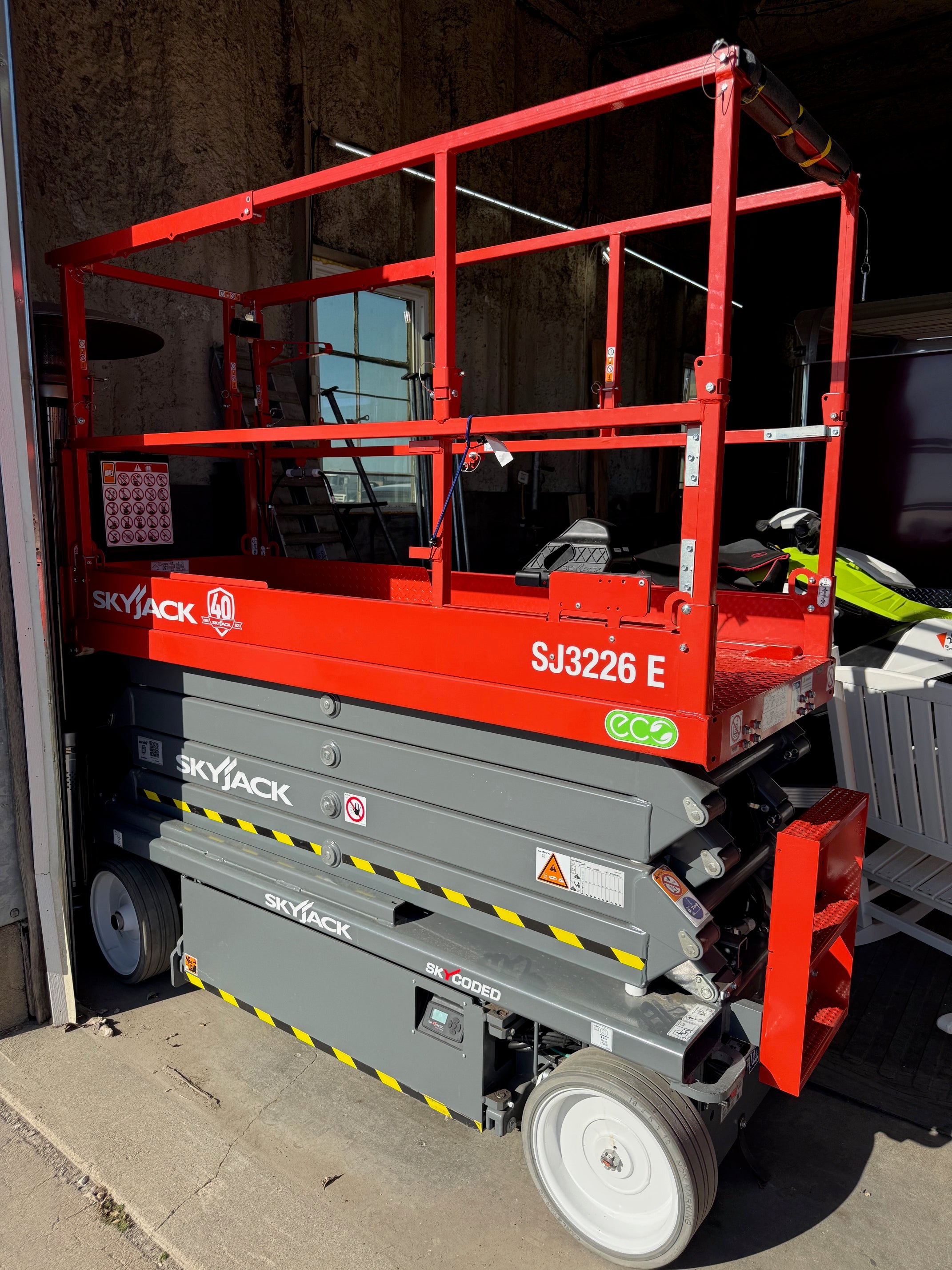SkyJack Electric Scissor Lift